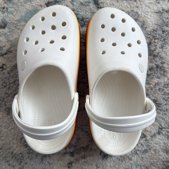 Disney Platform Crocs - Picture 5 of 14